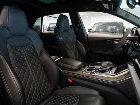 Used 2024 Audi SQ8 Premium Plus AWD/4WD image 26