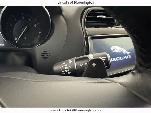 Used 2019 Jaguar F-PACE Prestige image 46