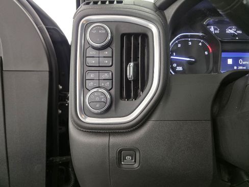 Used 2021 GMC Sierra 3500 SLT w/ SLT Preferred Package AWD/4WD image 33
