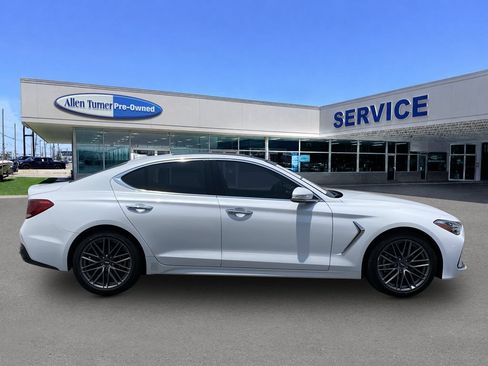 Used 2019 Genesis G70 2.0T Advanced w/ Elite Package RWD image 9