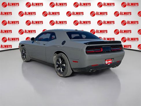 Used 2023 Dodge Challenger SXT w/ Blacktop Package image 8