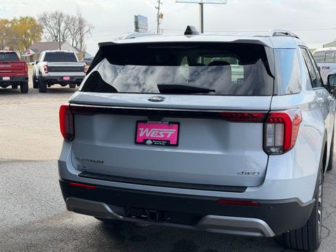 New 2026 Ford Explorer Platinum w/ LUX Leather Package image 8