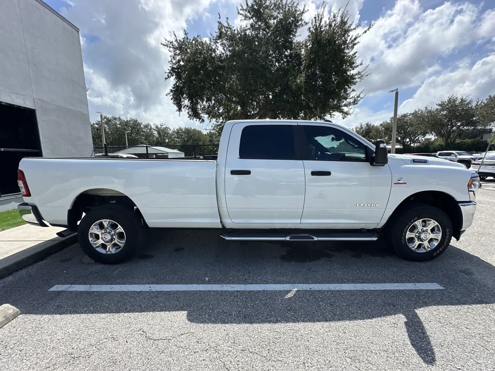 Used 2024 RAM 3500 Big Horn AWD/4WD image 10
