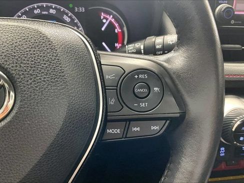 Used 2020 Toyota RAV4 TRD Off-Road AWD/4WD image 20