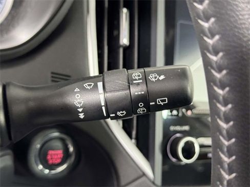 Used 2021 Subaru Forester Limited image 24