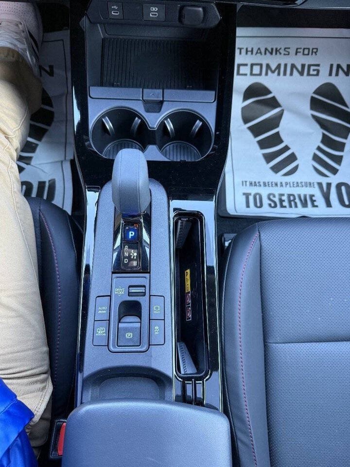 Used 2024 Toyota Prius Prime FWD image 20