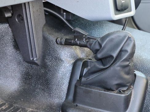 Used 2023 Ford F650 2WD Regular Cab Super Duty image 29