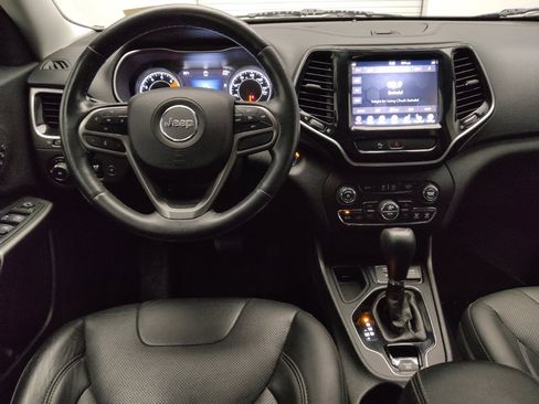 Used 2019 Jeep Cherokee Limited FWD image 22