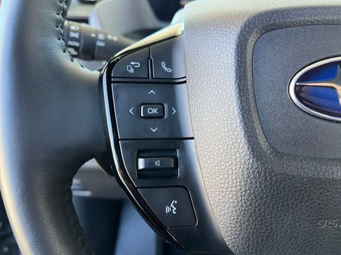 Certified 2025 Subaru Solterra Limited image 13