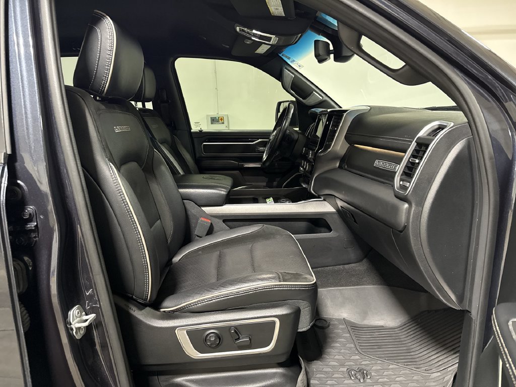 Used 2020 RAM 1500 Laramie AWD/4WD image 22