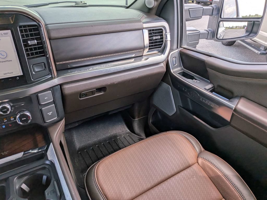 Used 2024 Ford F250 King Ranch w/ Chrome Package AWD/4WD image 17