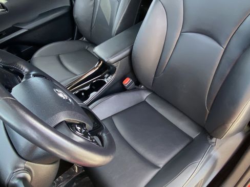 Certified 2022 Toyota Prius Prime XLE image 27