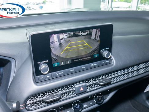 Certified 2025 Honda HR-V Sport image 30