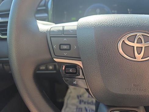Used 2026 Toyota Camry LE FWD image 21