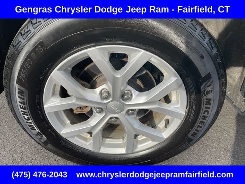 Used 2023 Jeep Grand Cherokee Limited w/ Luxury Tech Group II AWD/4WD image 25