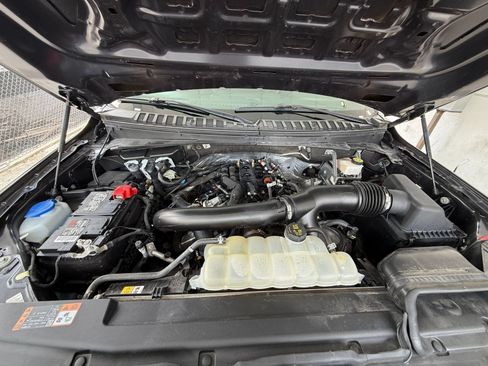 Used 2024 Ford Expedition Limited RWD image 37