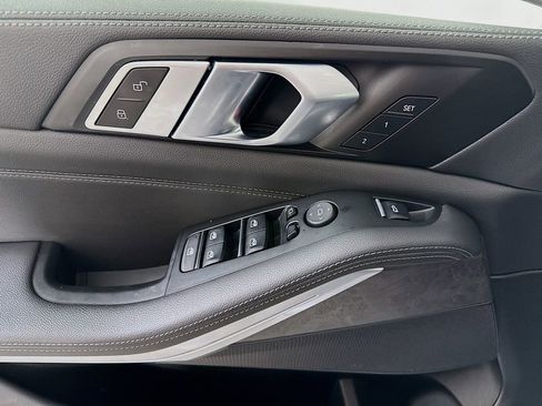 Used 2022 BMW X5 xDrive40i w/ Premium Package image 18