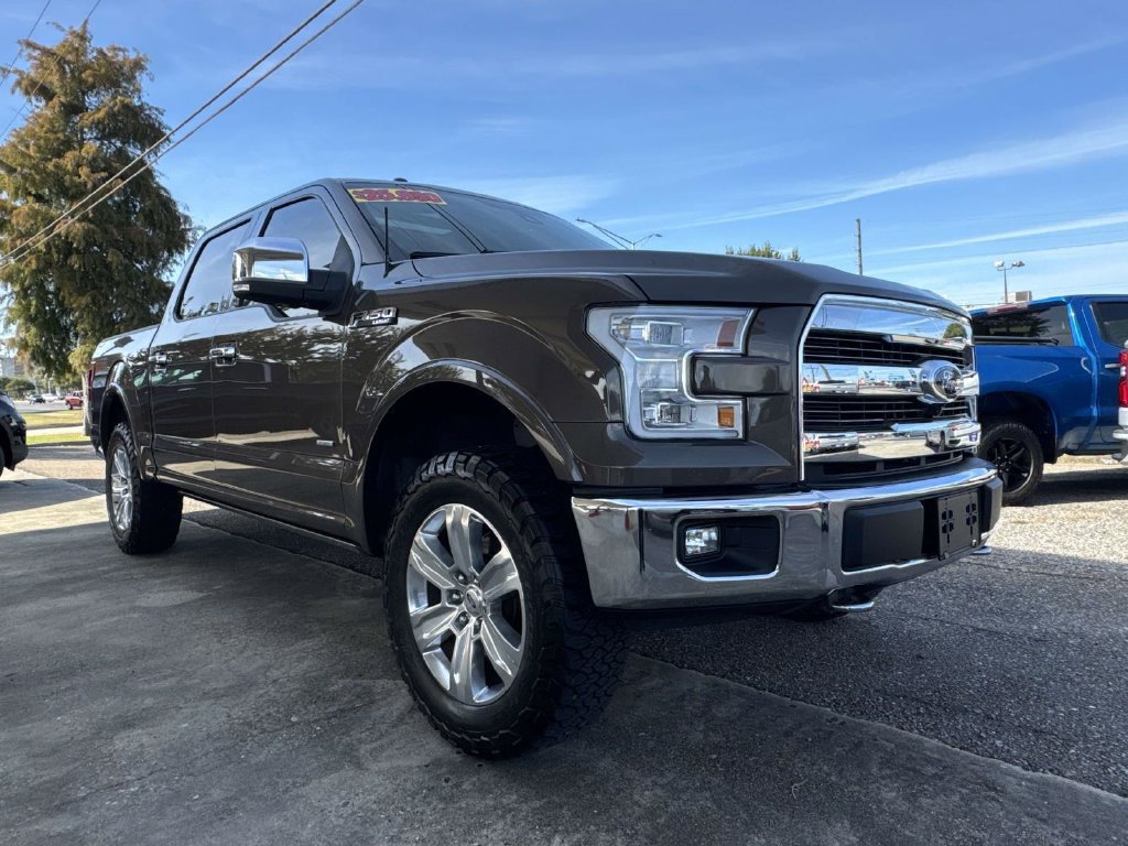 Used 2015 Ford F150 Lariat w/ Equipment Group 502A Luxury AWD/4WD image 3