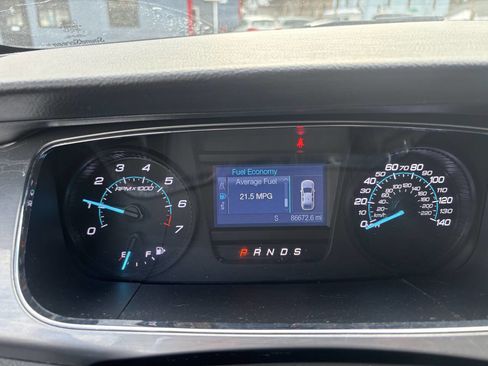 Used 2014 Ford Taurus SEL image 12
