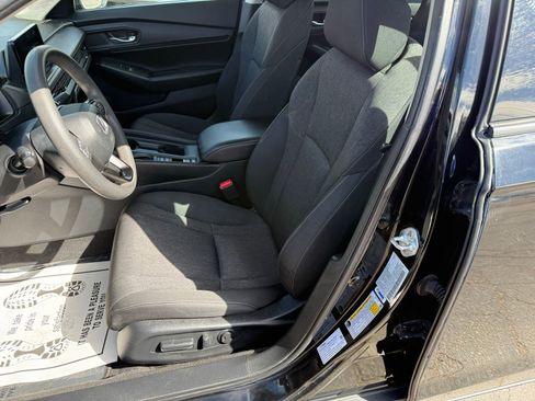 Used 2023 Honda Accord EX image 28