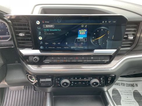 Used 2022 Chevrolet Silverado 1500 LTZ image 18