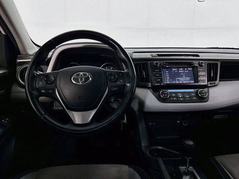 Used 2017 Toyota RAV4 XLE FWD image 25