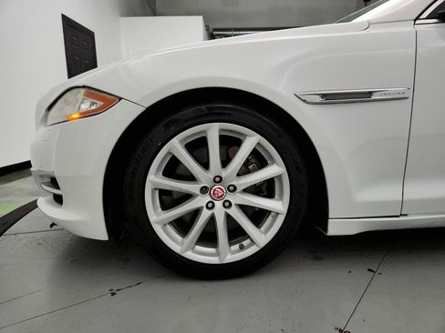 Used 2015 Jaguar XJ RWD image 32
