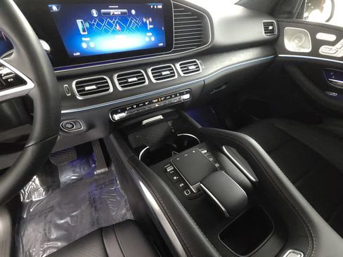 Used 2025 Mercedes-Benz GLE 450e 4MATIC image 15