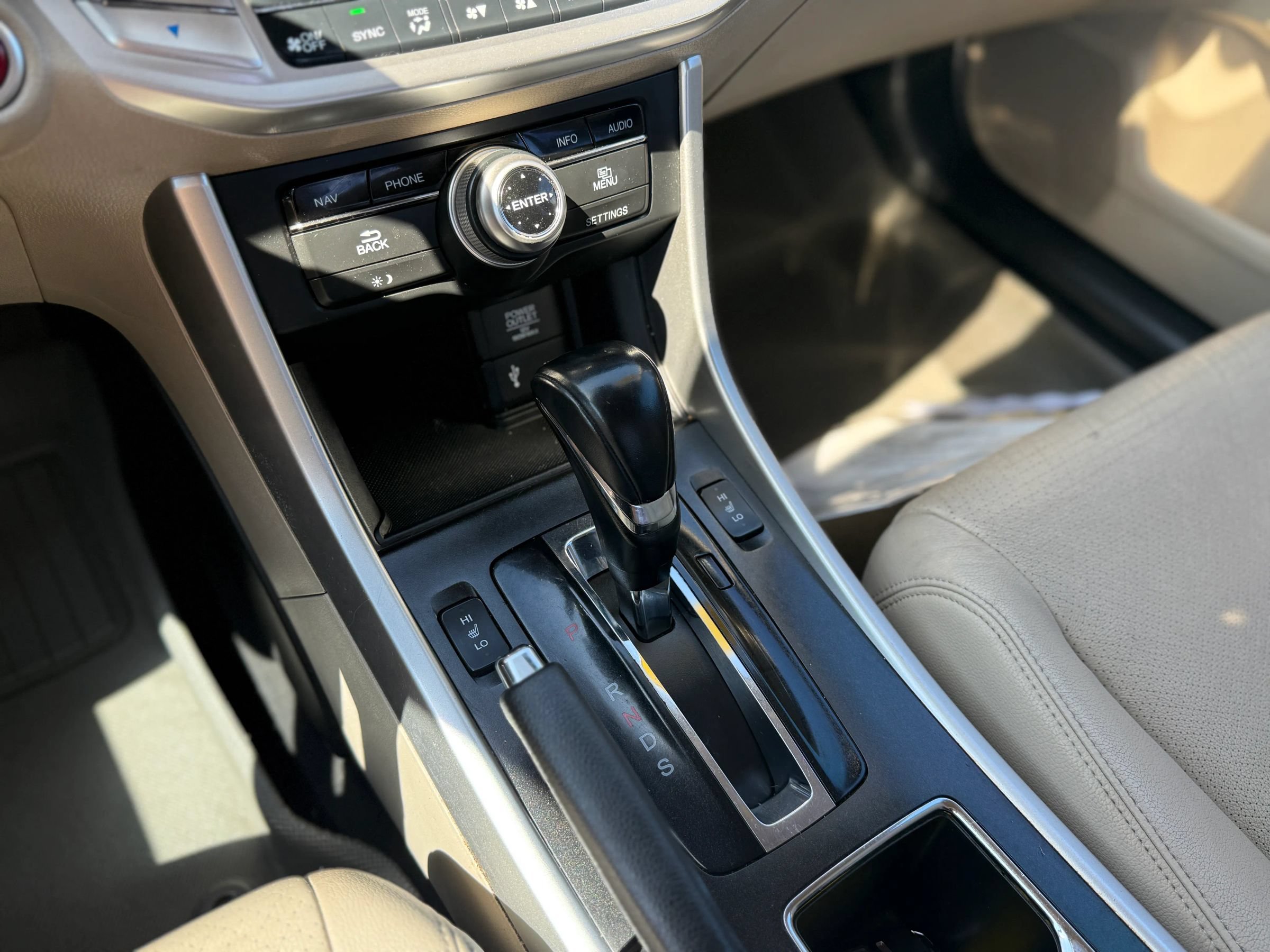 Used 2014 Honda Accord EX-L image 29