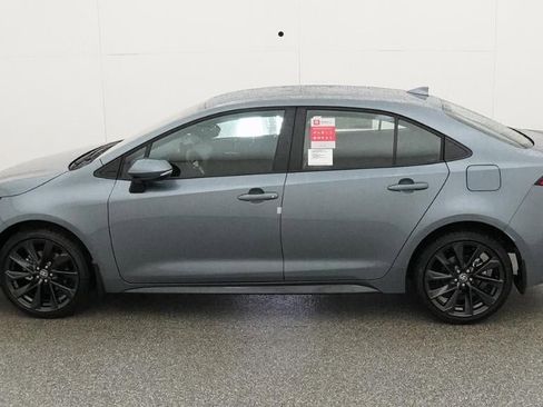 New 2026 Toyota Corolla SE image 3