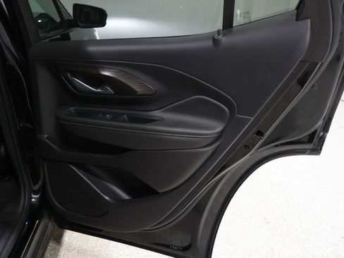 Used 2024 GMC Terrain SLE image 22