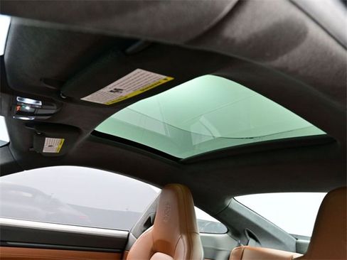 Used 2022 Porsche 911 Carrera 4 GTS image 13