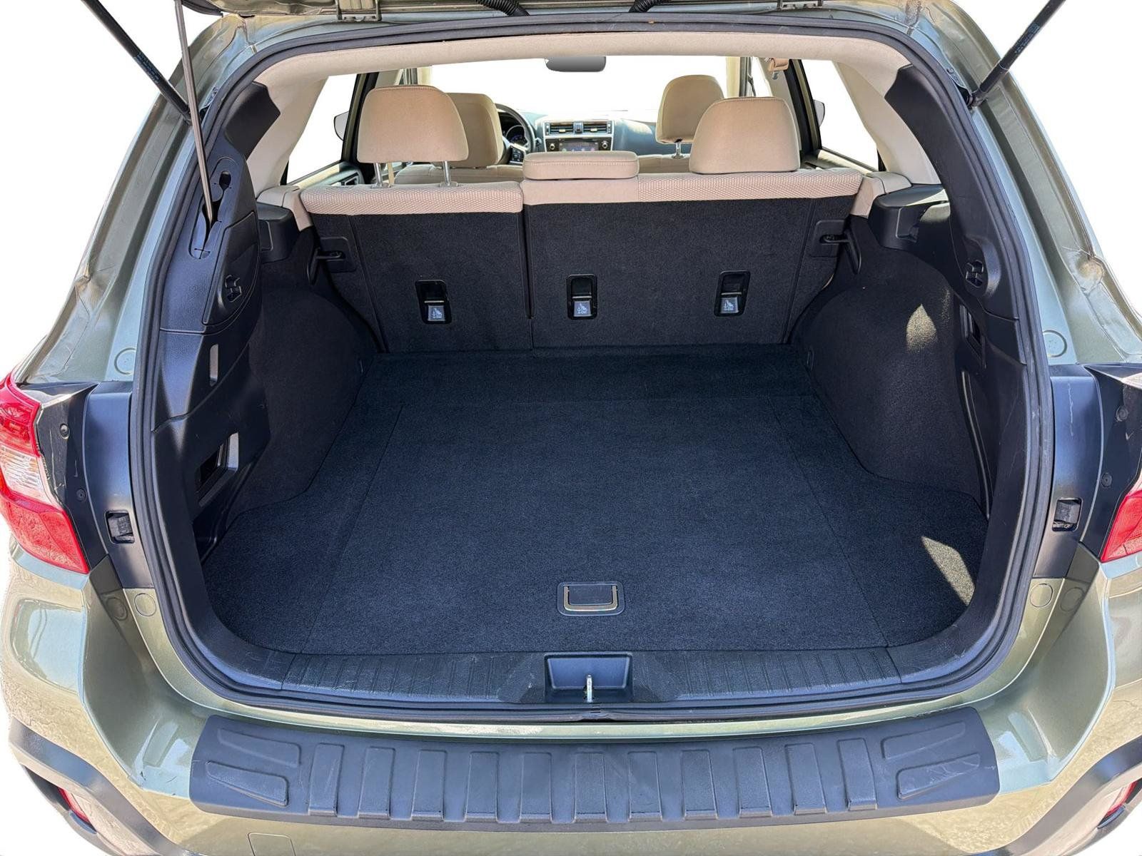 Used 2019 Subaru Outback 2.5i Premium w/ Popular Package #2 AWD/4WD image 10
