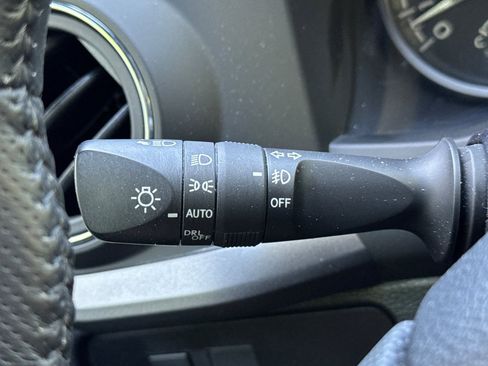 Used 2022 Toyota Tacoma TRD Sport w/ Technology Package AWD/4WD image 37