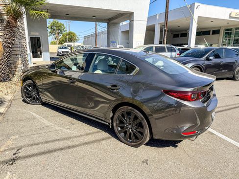 Used 2022 MAZDA MAZDA3 s AWD/4WD image 3
