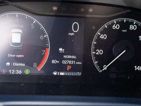 Certified 2024 Honda HR-V LX image 34