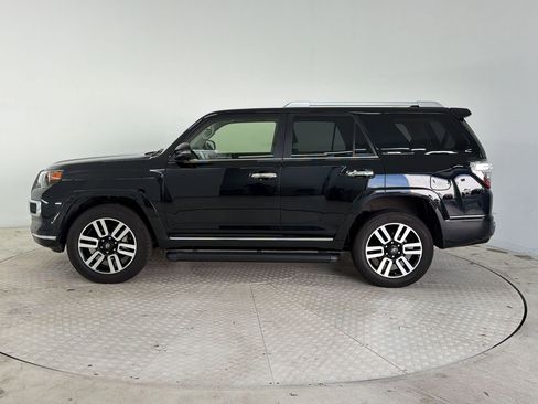 Used 2023 Toyota 4Runner Limited AWD/4WD image 2