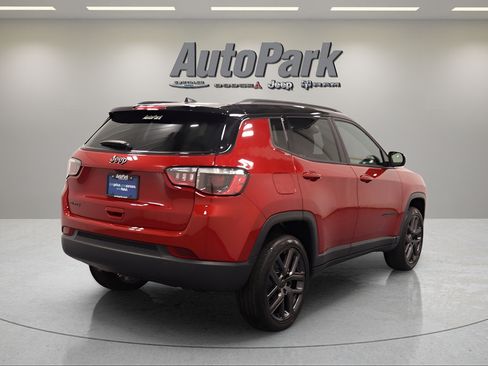 New 2026 Jeep Compass Limited w/ Sun, Sound & Navigation Group AWD/4WD image 9
