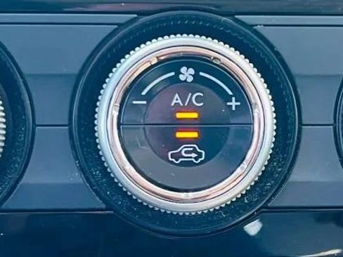 Used 2016 Subaru Forester 2.5i Limited image 18