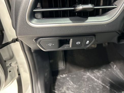 New 2026 Kia K4 LXS image 11