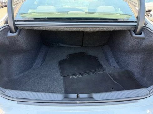 Used 2019 Dodge Charger SXT AWD/4WD image 13