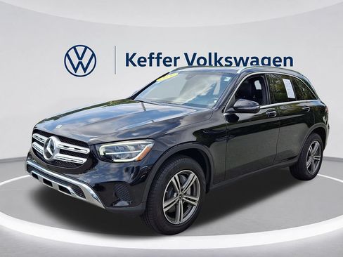 Used 2020 Mercedes-Benz GLC 300 w/ Premium Package image 3