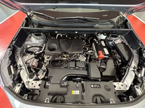 Certified 2025 Toyota RAV4 XLE FWD image 27