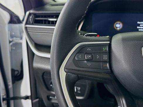 Used 2023 Jeep Grand Cherokee Altitude image 21