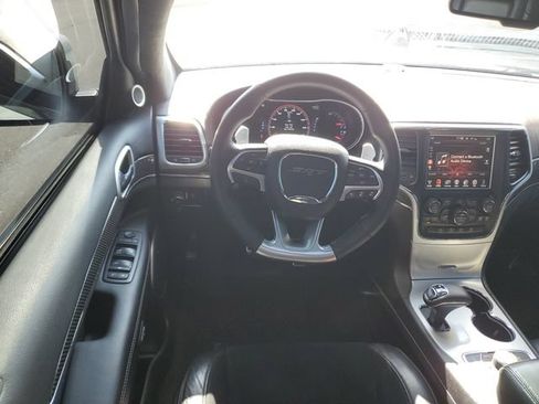 Used 2015 Jeep Grand Cherokee SRT w/ Luxury Group II AWD/4WD image 9