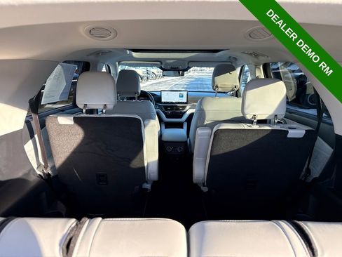 Used 2025 Ford Explorer Platinum w/ LUX Leather Package image 13