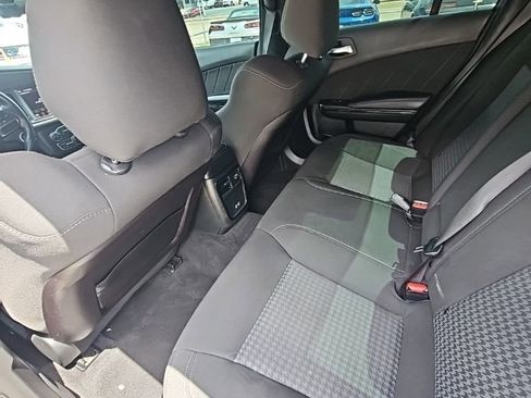 Used 2022 Dodge Charger R/T w/ Blacktop Package image 21