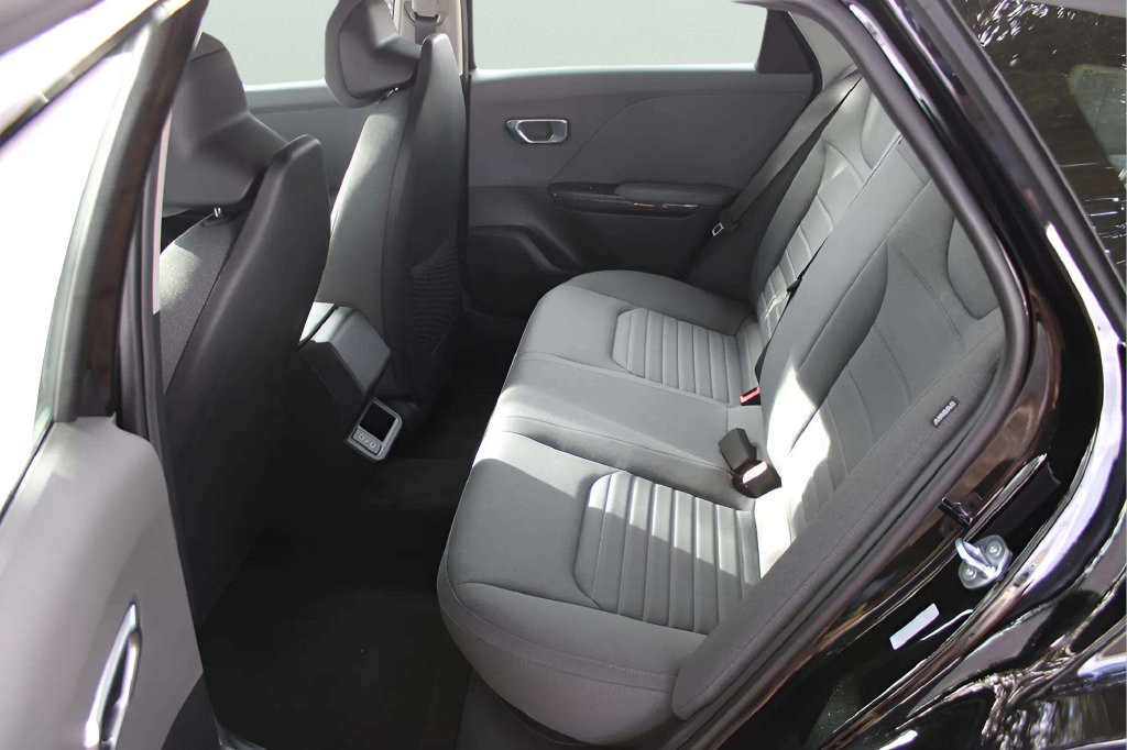 Used 2025 Kia K4 EX FWD image 14