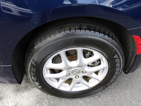 Used 2020 Chrysler Voyager LX FWD image 19