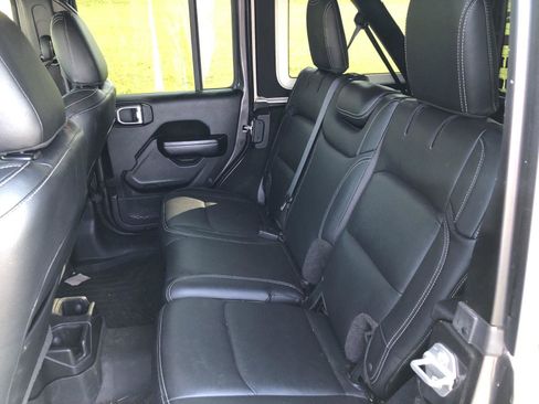 Used 2020 Jeep Wrangler Unlimited Sport image 18